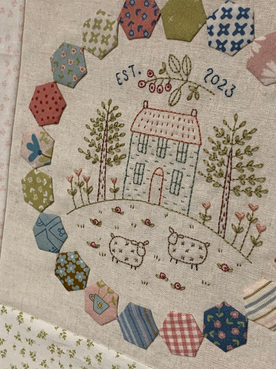 Cosmo Thread Pack – Owl & Hare Hollow – The Birdhouse Patchwork Designs