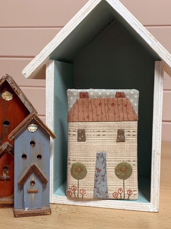 French Cottage Needlebook – Kit