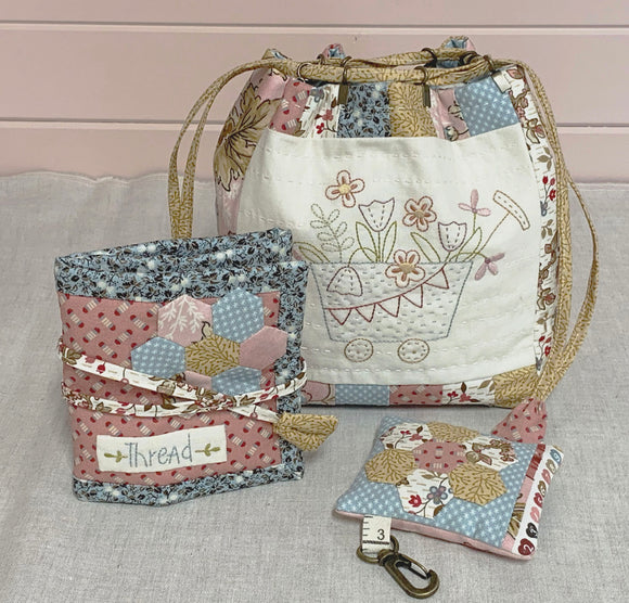 Anna-Bella Purse Pattern – The Birdhouse Patchwork Designs